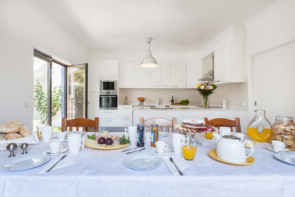 Beachouse - Surf, Bed & Breakfast Ericeira Esterno foto