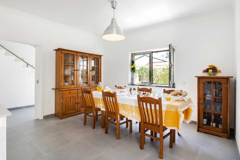 Beachouse - Surf, Bed & Breakfast Ericeira Esterno foto